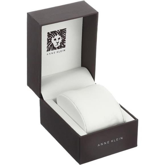 Women's Leather Strap Watch - Picture 3 of 8